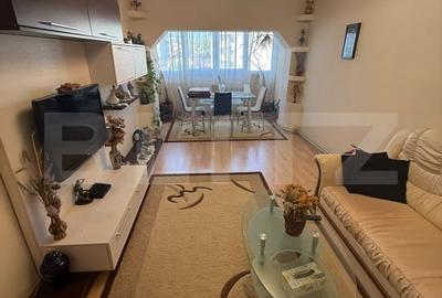 Apartament cu 3 camere decomandat, mobilat în Central