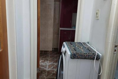 Apartament cu 3 camere decomandat în Trivale