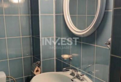 Apartament cu 3 camere decomandat, mobilat în Dacia