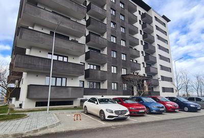 Apartament cu 2 camere semidecomandat, mobilat în Hărmanului