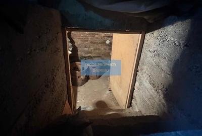 Casă individuală cu 3 camere cu Canalizare în Central - 11