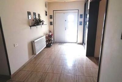 Vila individuala -  7 camere- Domnesti - Tudor Vladimirescu- 400 mp teren - 1850 - 6