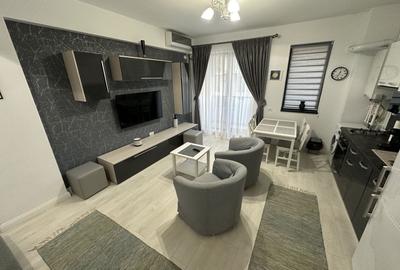 Apartament cu 2 camere semidecomandat, mobilat în Central