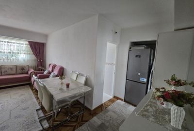 Apartament cu 3 camere decomandat, mobilat în Fundeni