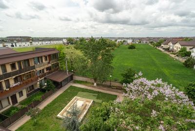 Apartament cu 4 camere semidecomandat în Tineretului