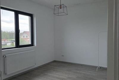 Casă cu 3 camere cu Teren 79 Mp în Vârteju - 5