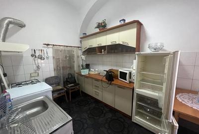 Apartament cu 3 camere semidecomandat în Boul Roșu - 4