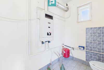 Casă cu 3 camere cu Teren 1581 Mp în Turnu - 10