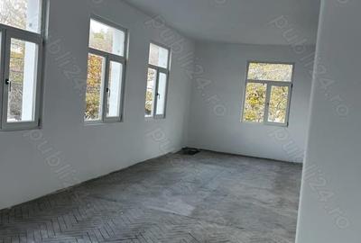 Spațiu comercial, de 174 mp, în Central - 5