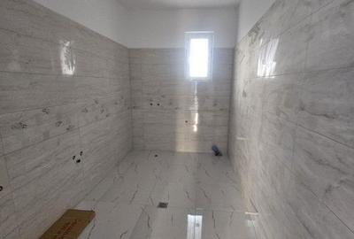 Casă cu 3 camere cu Canalizare în Central - 12