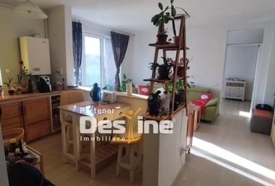 Apartament cu 3 camere semidecomandat, mobilat în Republicii - 2