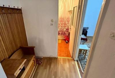 Apartament cu 4 camere decomandat în Micro 16 - 2