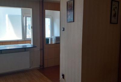 Garsonieră semidecomandată în Păcii - 2