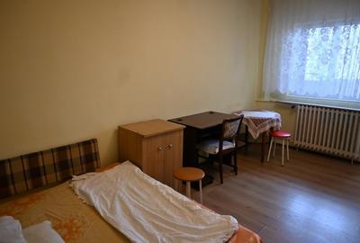 Piata Delfinului, urgent, proprietar - 12