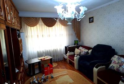 Apartament cu 3 camere decomandat în Central - 9