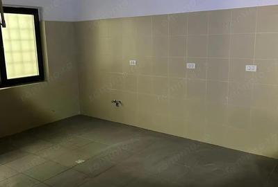 Spațiu comercial, de 220 mp, în P-ța Unirii - 2