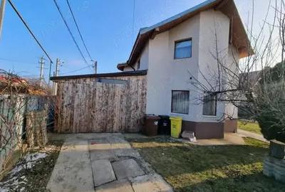 A 38 Proprietarul vinde 2 case cu 510 mp teren in ?erbane?ti Bacau - 6