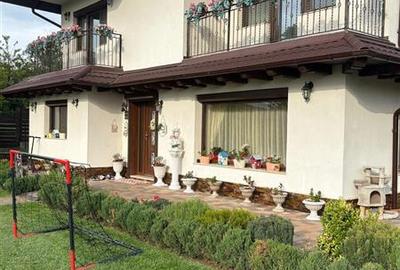 Vila  de vanzare  Bucium,369mp utili,1500mp teren,curte amenajata - 2