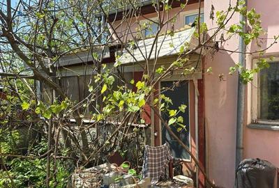 Casă cu 4 camere cu Canalizare în Petricani - 2