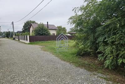 Teren de 723 mp, în Moara