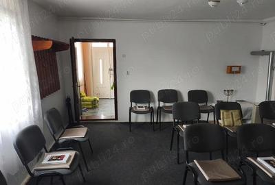 Casă cu Teren 600 Mp în Chețani - 1