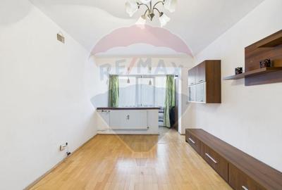 Apartament cu 3 camere decomandat, mobilat în Basarabia - 2