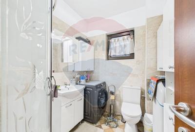 Casă cu 5 camere cu Teren 300 Mp în Central - 10