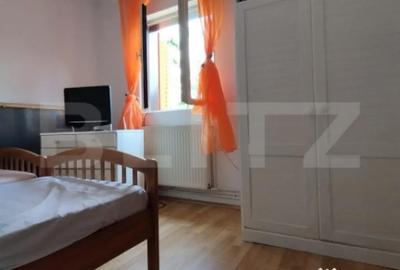 Casă cu 7 camere cu Teren 440 Mp în Poiana - 10