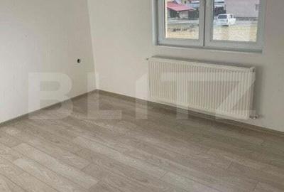 Casă cu 3 camere cu Teren 400 Mp în Reghin - 11