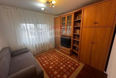 Apartament cu 2 camere decomandat în Republicii - 2