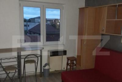 Garsoniera conf 2, zona Piata Mica - 2