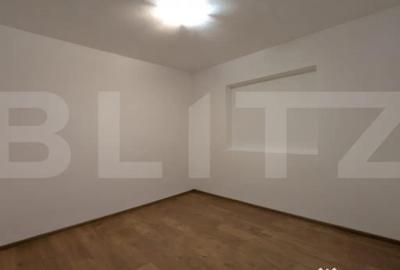 Spațiu comercial, de 70 mp, în Micro 11