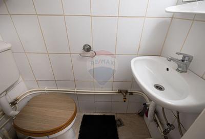 Apartament de vanzare si spatiu comercial COMISION 0% - 4