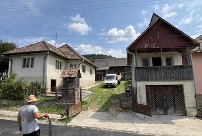 Casa de vanzare