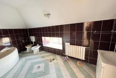 Casă individuală cu 12 camere cu Canalizare în Sălaj - 11