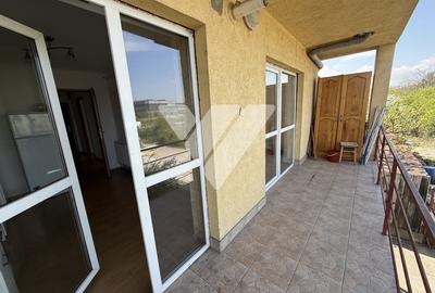 Apartament cu 3 camere decomandat în Trei Stejari - 6