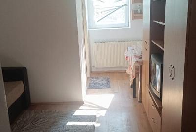 Inchiriez garsoniera moderna si utilata,zona gara de sud