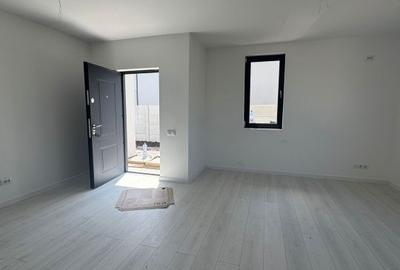 Casă cu 3 camere cu Teren 200 Mp în Central - 11