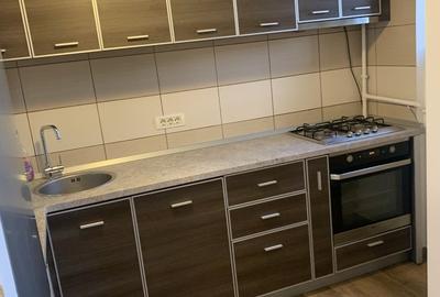 Apartament cu 3 camere decomandat în Central - 2