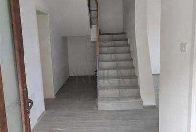 Duplex cu 4 camere cu Canalizare în Dumbrăvița - 3