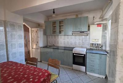 Apartament cu 3 camere decomandat în Micro 16 - 2