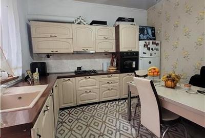 Casă individuală cu 6 camere cu Teren 119 Mp în Central - 19