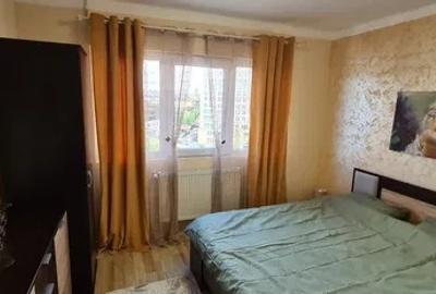 Apartament cu 3 camere semidecomandat, mobilat în Palat - 2