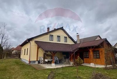 Casă cu 6 camere cu Teren 990 Mp în Ocna Șugatag - 1