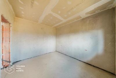 Casă cu 5 camere cu Teren 1000 Mp în Mândruloc - 5