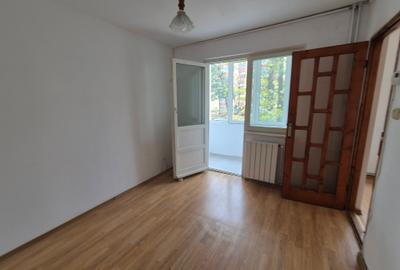 Pe frumoasa strada Harnicieila etajul 1, in bloc izolat termic - 2