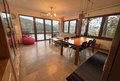 Apartament cu 3 camere decomandat în Exterior Vest