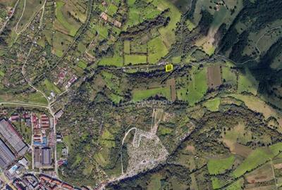 Resita, Teren Drept Intravilan, Langa Prau si Drum, 1308 Mp. - 1