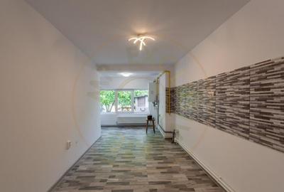Casa cu acces rapid din Bld. Nicolae Balcescu Uiasca, st - 2