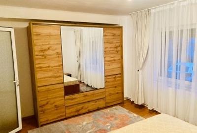 Apartament cu 2 camere decomandat în Florilor - 3